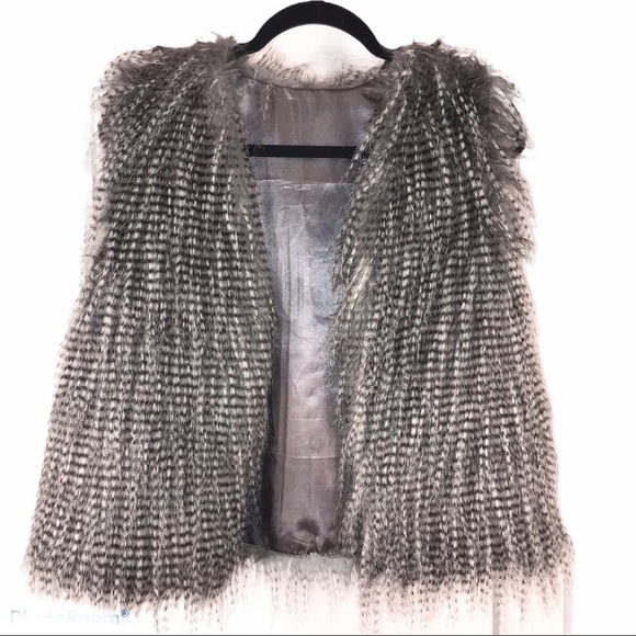Trendy Faux Ostrich Vest, Size L - Picture 2 of 7